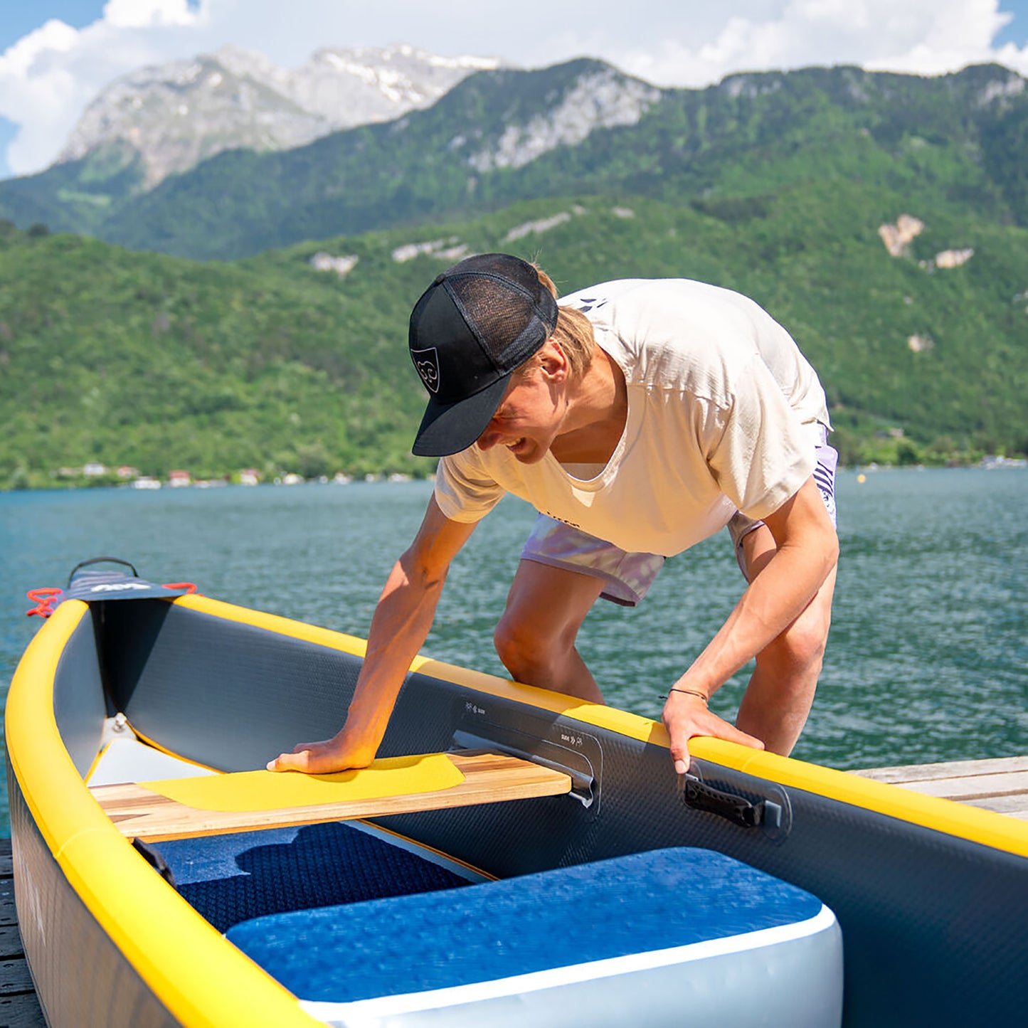 Aqua Marina - 15'8" Tomahawk 2/3-person Speed Canoe - Aqua Marina