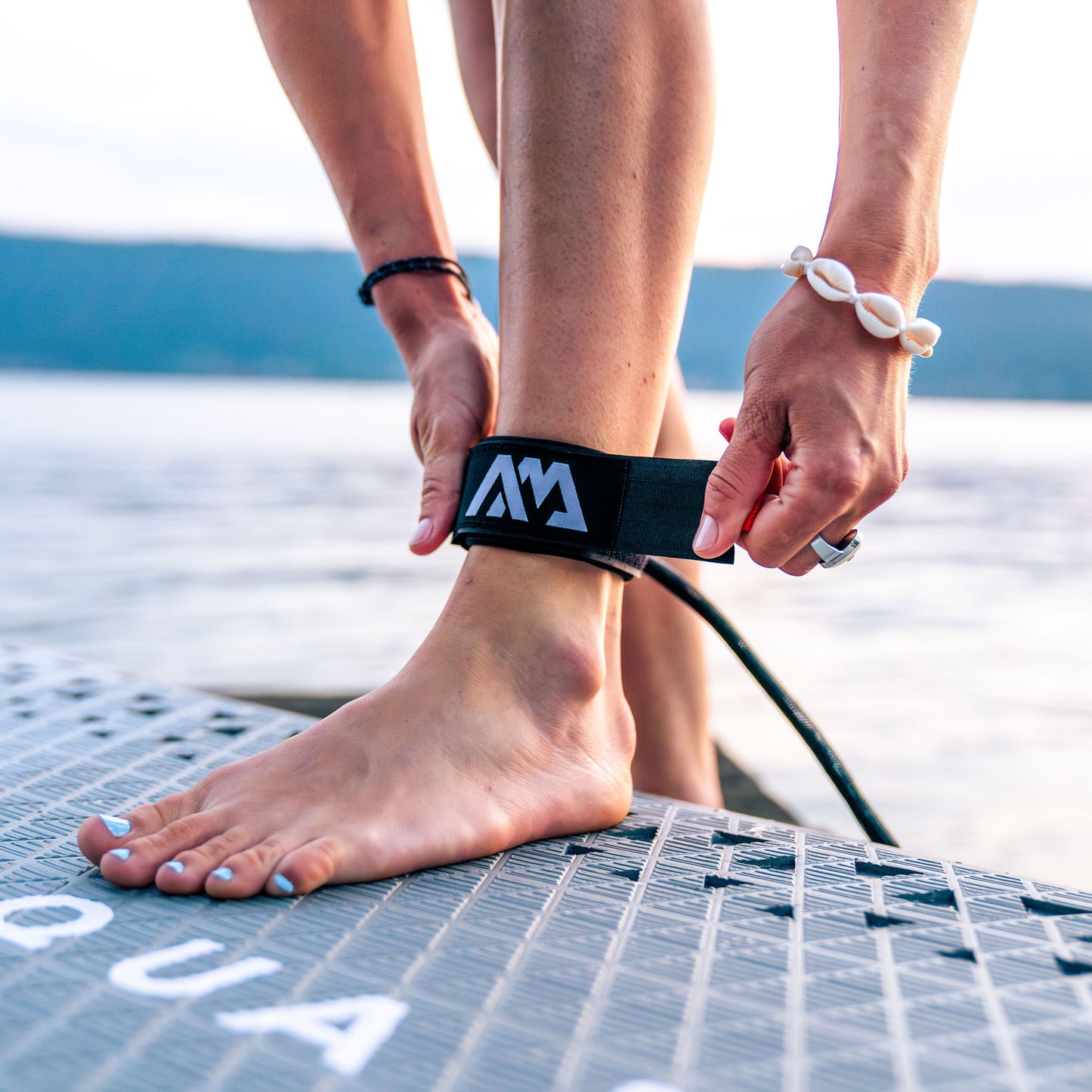 Aqua Marina - GLOW 10'4" All-around iSUP with Ambient Light System