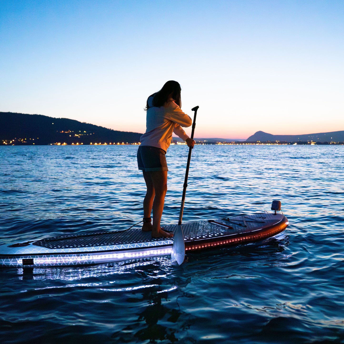 Aqua Marina - GLOW 10'4" All-around iSUP with Ambient Light System