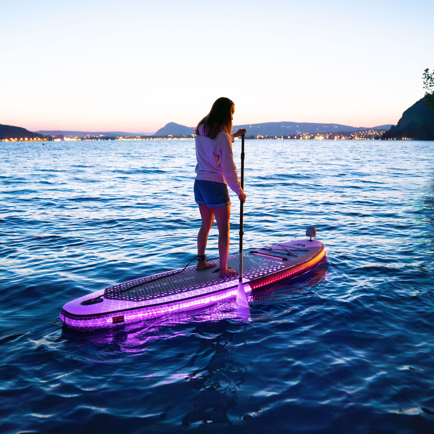 Aqua Marina - GLOW 10'4" All-around iSUP with Ambient Light System