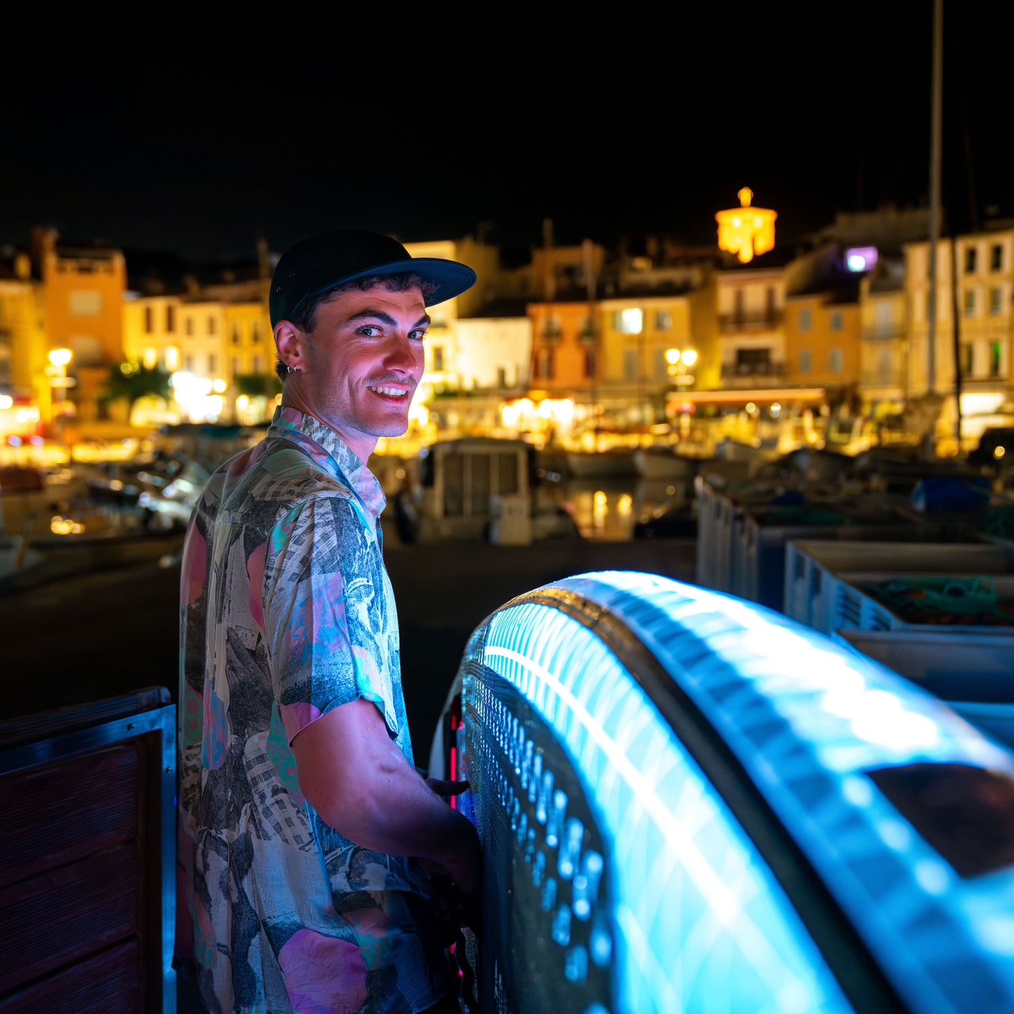 Aqua Marina - GLOW 10'4" All-around iSUP with Ambient Light System