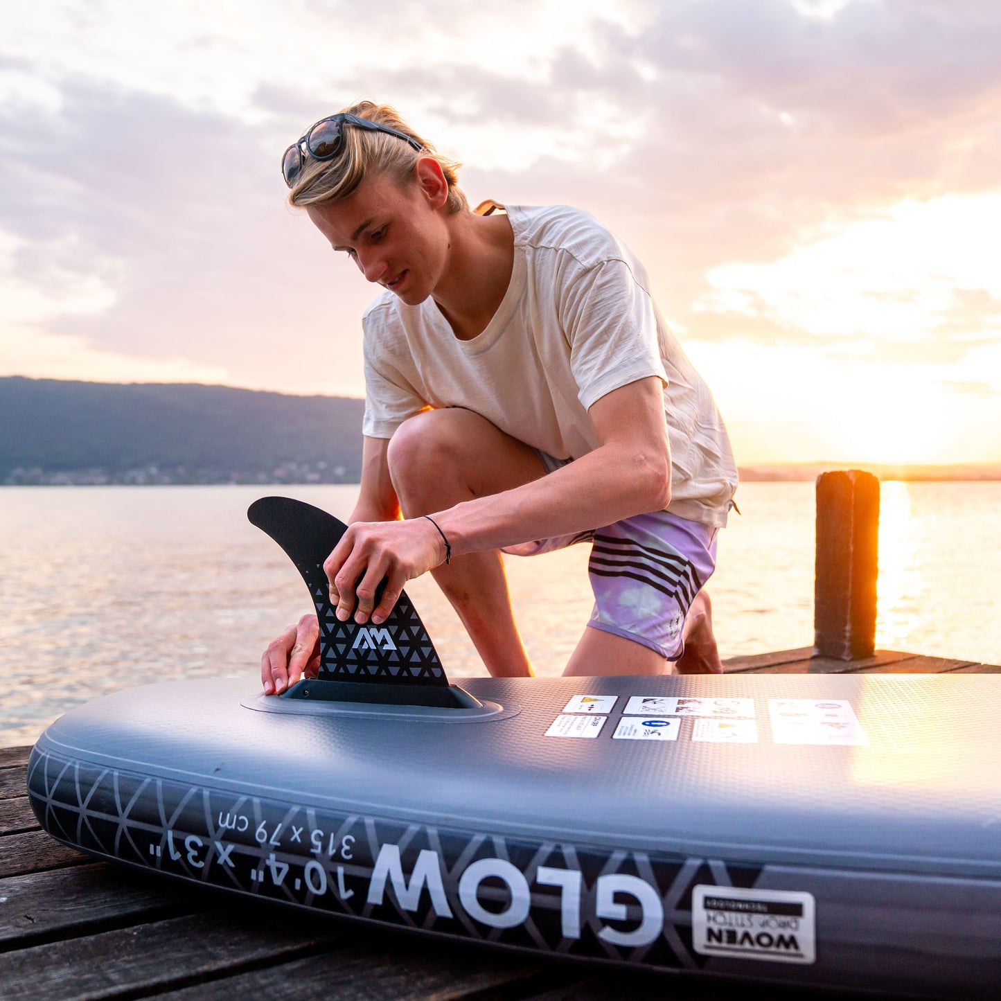 Aqua Marina - GLOW 10'4" All-around iSUP with Ambient Light System