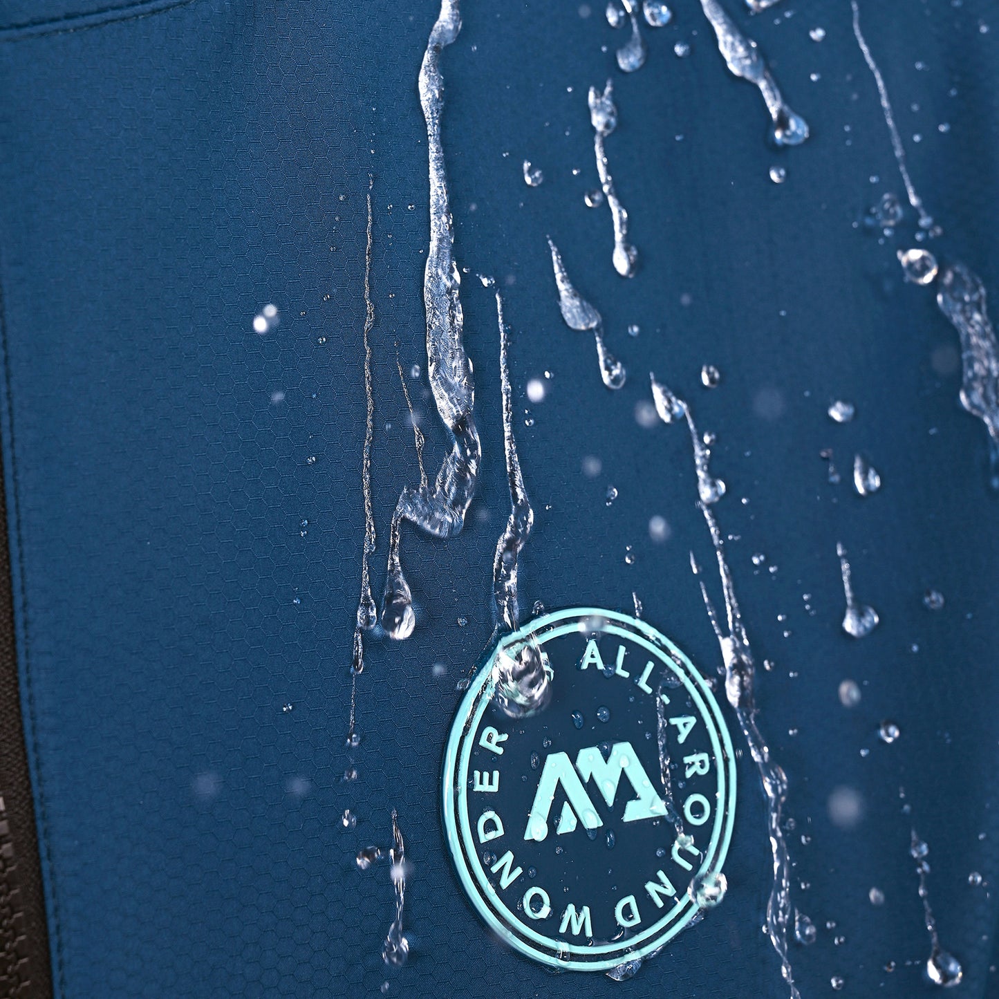 Aqua Marina - Water-repellent Thermal Poncho (Navy) - Medium - Aqua Marina