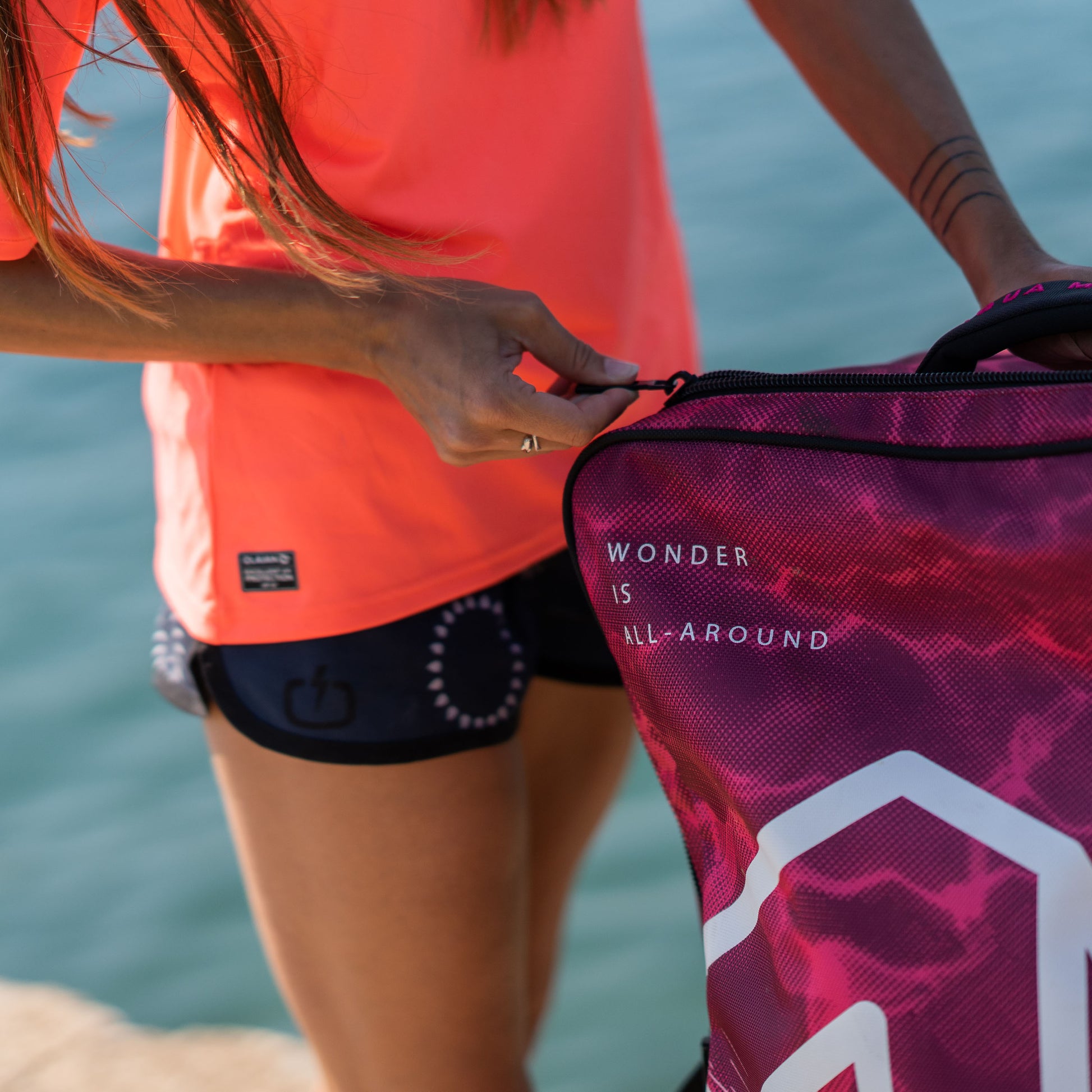 Aqua Marina - Premium Luggage Bag - (Raspberry) with rolling wheel 132L - Aqua Marina