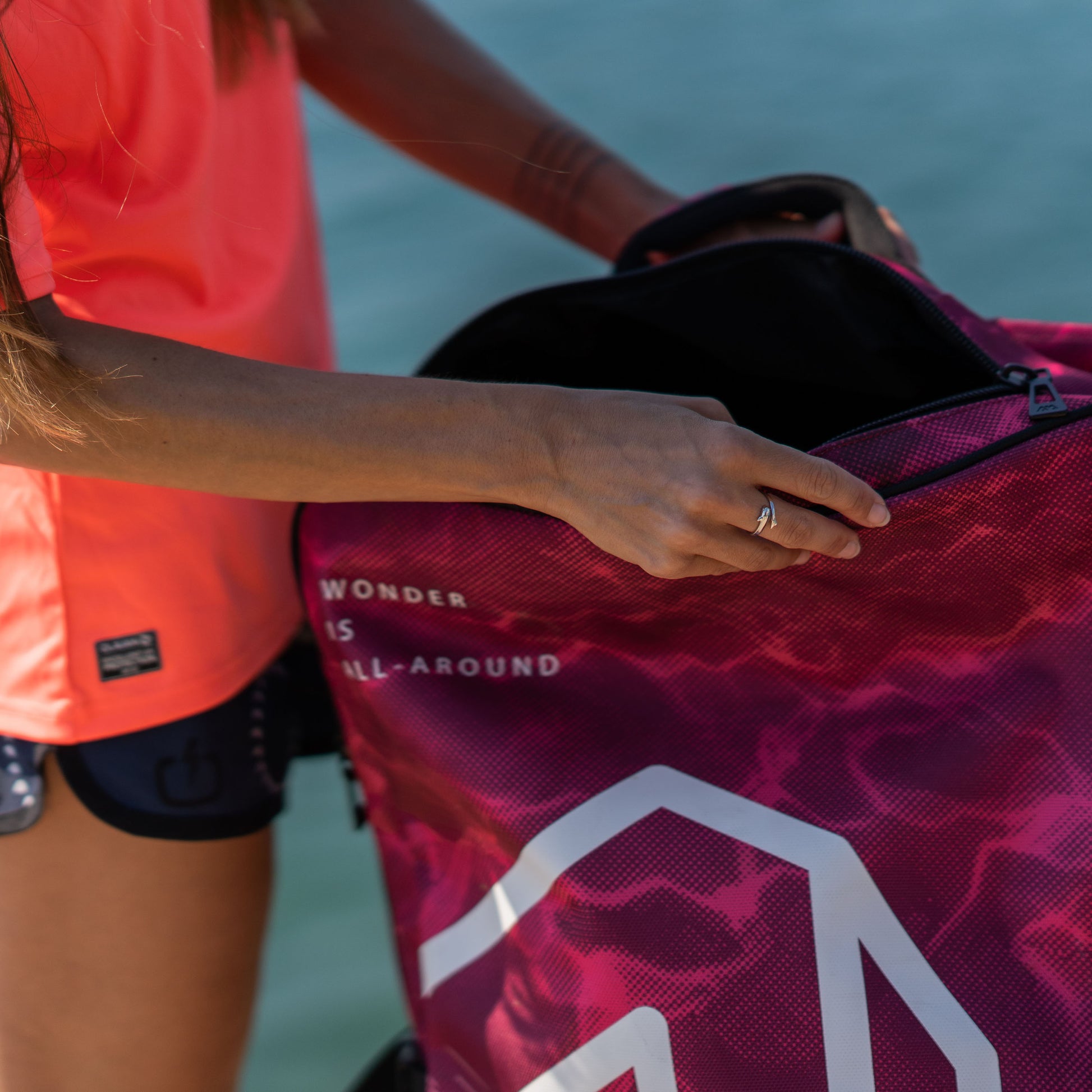Aqua Marina - Premium Luggage Bag - (Raspberry) with rolling wheel 132L - Aqua Marina